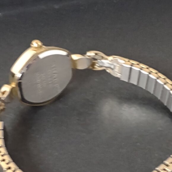 Vintage 6 Inch Sharp Stretch Watch - Picture 7 of 11